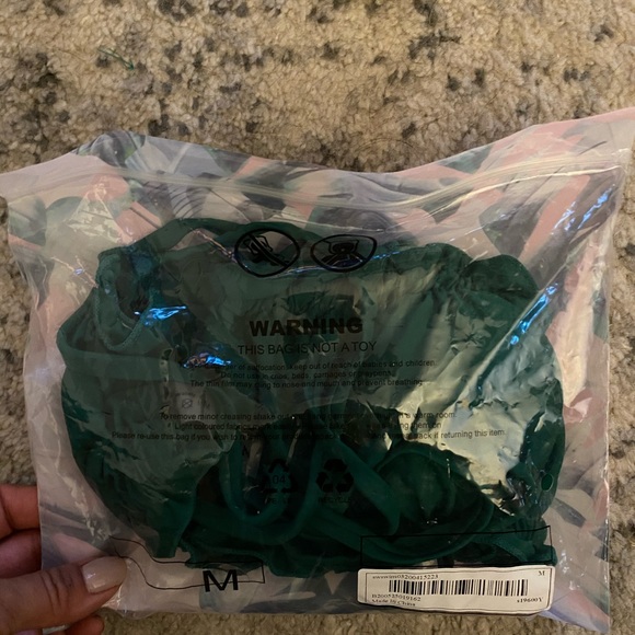 2 piece Bikini Set! - Picture 4 of 4